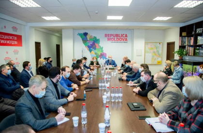 Igor Dodon, dupa sedinta fractiunii parlamentare a PSRM: "Din cauza decretului semnat de Maia Sandu nu vor putea fi adoptate unele proiecte" Igor Dodon, dupa sedinta fractiunii parlamentare a PSRM: "Din cauza decretului semnat de Maia Sandu nu vor putea fi adoptate unele proiecte"