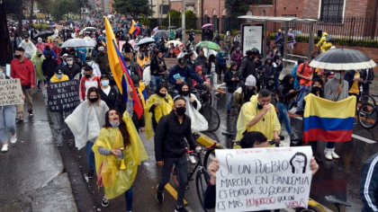 Saracia i-a scos in strada pe columbieni. Jumatate din populatie traieste cu 87 de dolari pe luna Saracia i-a scos in strada pe columbieni. Jumatate din populatie traieste cu 87 de dolari pe luna