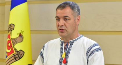 Octavian Ticu critica dur pe Maia Sandu pentru ca a depus flori la Complexul Memorial "Eternitate”: "A ales azi sa intre in cohorta conservelor neosovietice alaturi de Voronin si Dodon" Octavian Ticu critica dur pe Maia Sandu pentru ca a depus flori la Complexul Memorial "Eternitate”: "A ales azi sa intre in cohorta conservelor neosovietice alaturi de Voronin si Dodon"