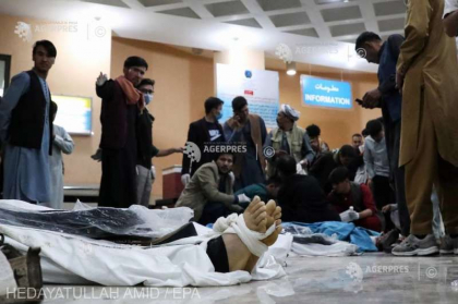 85 de morti in atentatele din apropierea unei scoli pentru fete la Kabul 85 de morti in atentatele din apropierea unei scoli pentru fete la Kabul