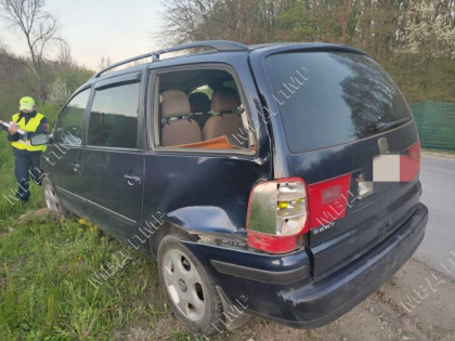 Accident tragic la Rabnita. O femeie a murit, dupa ce a fost lovita de o masina ce a iesit la depasire - FOTO