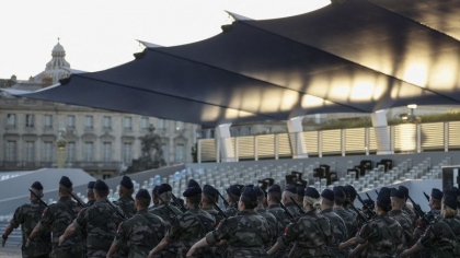 O noua scrisoare controversata semnata de militari si sustinuta de 75.000 de oameni: „Razboiul civil se pregateste in Franta”