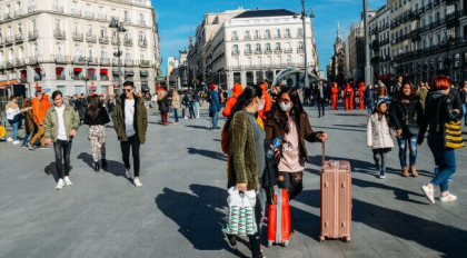 Premier: Spania va obtine in 100 de zile imunitatea colectiva, prin vaccinarea a 70% din populatie