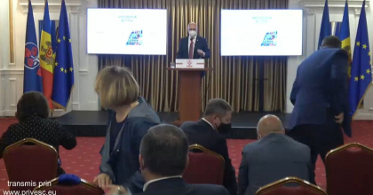 Desi oficial campania electorala nu a inceput, promisiuni din partea politicienilor avem deja din belsug. Partidul Democrat si-a prezentat planul de tara numit „Moldova altfel” - VIDEO Desi oficial campania electorala nu a inceput, promisiuni din partea politicienilor avem deja din belsug. Partidul Democrat si-a prezentat planul de tara numit „Moldova altfel” - VIDEO