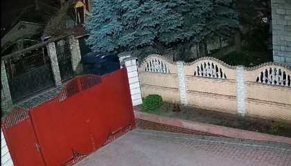 Momentul in care un tanar din Orhei fura un microbuz, filmat si montat de oamenii legii de parca ar fi o secventa dintr-un film de actiune - VIDEO Momentul in care un tanar din Orhei fura un microbuz, filmat si montat de oamenii legii de parca ar fi o secventa dintr-un film de actiune - VIDEO