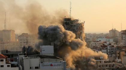 Sediul televiziunii palestiniene Al-Aqsa, a doua cea mai mare cladire din Gaza, a fost distrus de aviatia israeliana Sediul televiziunii palestiniene Al-Aqsa, a doua cea mai mare cladire din Gaza, a fost distrus de aviatia israeliana