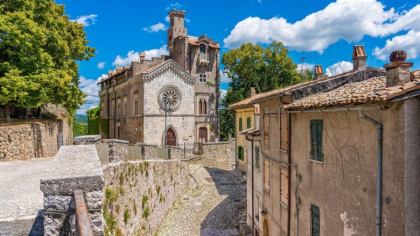 Orasele si satele din Italia in care oamenii sunt platiti ca sa locuiasca. Trebuie indeplinita o singura conditie Orasele si satele din Italia in care oamenii sunt platiti ca sa locuiasca. Trebuie indeplinita o singura conditie