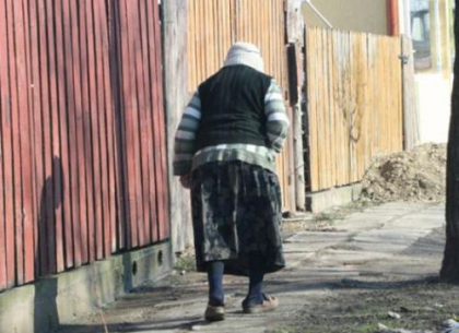 O femeie de 54 de ani, violata de un minor in stare de ebrietate. Ce spun oamenii legii O femeie de 54 de ani, violata de un minor in stare de ebrietate. Ce spun oamenii legii