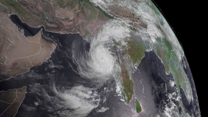 India, lovita grav de coronavirus, se pregateste de o "furtuna ciclonica extrem de periculoasa" - FOTO India, lovita grav de coronavirus, se pregateste de o "furtuna ciclonica extrem de periculoasa" - FOTO