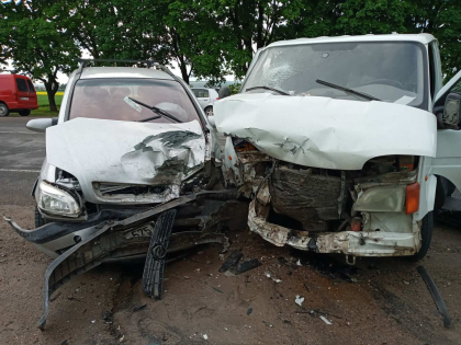 Accident grav la Balti. Trei persoane au ajuns la spital, dupa ce doua masini s-au lovit frontal - FOTO