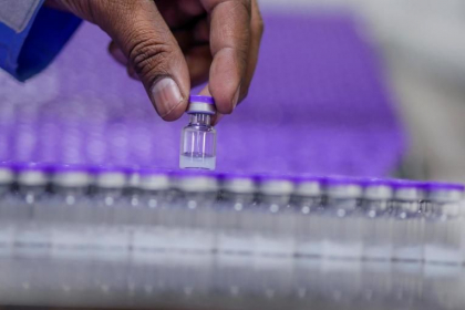 Vaccinurile impotriva Covid-19 au facut noua miliardari, a caror avere cumulata ar permite vaccinarea populatiilor tarilor sarace Vaccinurile impotriva Covid-19 au facut noua miliardari, a caror avere cumulata ar permite vaccinarea populatiilor tarilor sarace