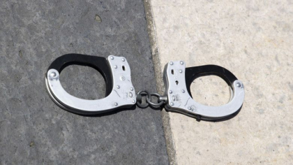 Un barbat a fost arestat dupa ce a sunat de 27.000 de ori la Politie si a adresat insulte