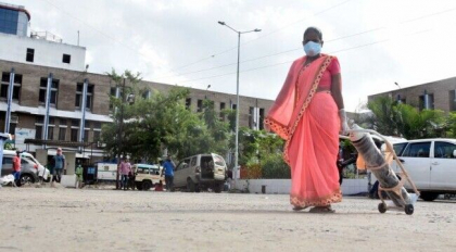 Cu mii de morti pe zi, India a oprit imunizarea tinerilor pentru ca a ramas fara vaccinuri anti-Covid
Cu mii de morti pe zi, India a oprit imunizarea tinerilor pentru ca a ramas fara vaccinuri anti-Covid