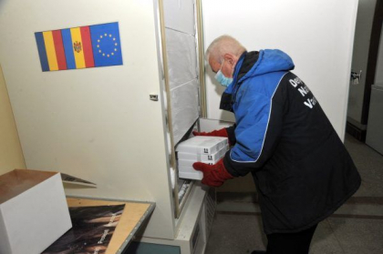 45.294 doze de vaccin Pfizer-BioNTech - distribuite in mai multe centre de vaccinare din tara 45.294 doze de vaccin Pfizer-BioNTech - distribuite in mai multe centre de vaccinare din tara