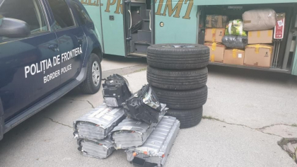 Un moldovean, sofer de cursa internationala, retinut si suspectat de contrabanda cu piese auto Un moldovean, sofer de cursa internationala, retinut si suspectat de contrabanda cu piese auto