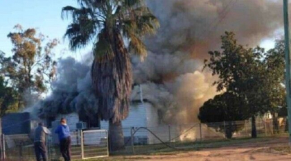 O femeie si copiii sai au ramas fara adapost, dupa ce un incendiu provocat de soareci le-a mistuit casa O femeie si copiii sai au ramas fara adapost, dupa ce un incendiu provocat de soareci le-a mistuit casa