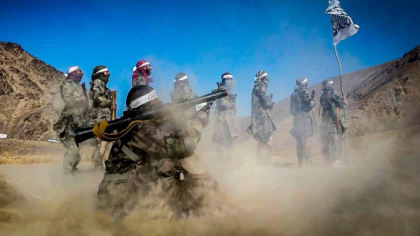 Terorism de cumetrie. CNN: Al-Qaeda se dezvolta in Afganistan sub protectia talibanilor, cu care stabilesc inclusiv legaturi de familie Terorism de cumetrie. CNN: Al-Qaeda se dezvolta in Afganistan sub protectia talibanilor, cu care stabilesc inclusiv legaturi de familie