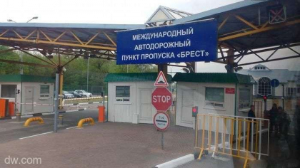 Belarusul a restrictionat posibilitatile pentru cetateni de a parasi tara pe cale rutiera