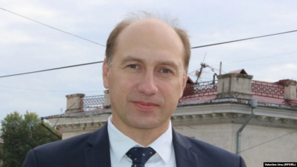 Secretarul general al ministrului de externe: "Speram ca CEC isi va revedea decizia pentru votul din diaspora" Secretarul general al ministrului de externe: "Speram ca CEC isi va revedea decizia pentru votul din diaspora"