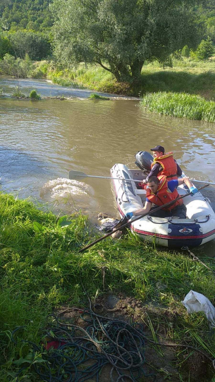 Un barbat s-a inecat la Trebujeni. Salvatorii: a intrat in apa in timp ce era la pescuit - FOTO 