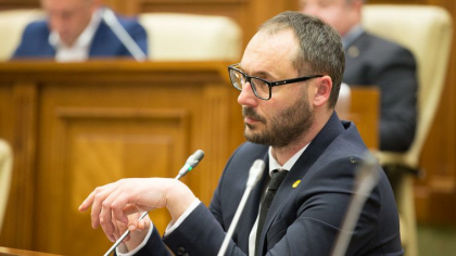Un deputat PAS spune ca la indicatiile unor politicieni sunt cautate in arhivele de stat informatii despre candidatii de pe listele electorale ale partidului pentru a fi intimidati