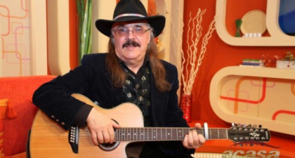 "Nici un alt artist nu a reusit sa cante haiducia." Necrologul Ministerului Educatiei dupa moartea interpretului Iurie Sadovnic "Nici un alt artist nu a reusit sa cante haiducia." Necrologul Ministerului Educatiei dupa moartea interpretului Iurie Sadovnic