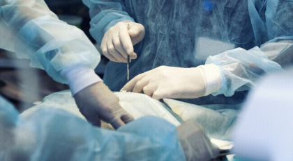 O femeie din Pakistan a murit, dupa ce un paznic al spitalului, care a pretins ca este medic, a operat-o O femeie din Pakistan a murit, dupa ce un paznic al spitalului, care a pretins ca este medic, a operat-o