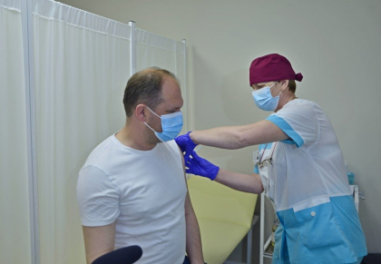Ion Ceban s-a vaccinat impotriva Covid-19. Ce vaccin si-a administrat - FOTO Ion Ceban s-a vaccinat impotriva Covid-19. Ce vaccin si-a administrat - FOTO