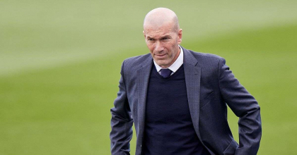Dupa ce s-a despartit de Real Madrid, tehnicianul Zinedine Zidane nu vrea sa dea ochii cu presa Dupa ce s-a despartit de Real Madrid, tehnicianul Zinedine Zidane nu vrea sa dea ochii cu presa