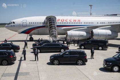 Summit SUA-Rusia: Momentul in care avionul la bordul caruia se afla Vladimir Putin aterizeaza pe aeroportul din Elvetia - VIDEO Summit SUA-Rusia: Momentul in care avionul la bordul caruia se afla Vladimir Putin aterizeaza pe aeroportul din Elvetia - VIDEO