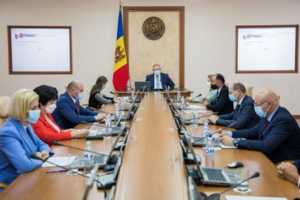 Guverul a aprobat astazi alocarea a 9,5 milioane de lei pentru finantarea programelor de compensatii demarate in cadrul programului de stat „Prima Casa”