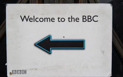 BBC a interzis persoanelor albe sa aplice pentru un loc de munca platit cu 18.000 de lire pe an