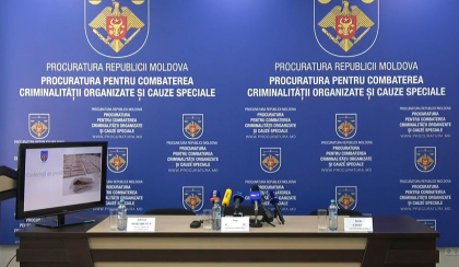 LIVE. Conferinta de presa organizata de PCCOCS privind investigarea contrabandei cu peste 200 kg de heroina, cu implicarea cetatenilor Turciei si Moldovei LIVE. Conferinta de presa organizata de PCCOCS privind investigarea contrabandei cu peste 200 kg de heroina, cu implicarea cetatenilor Turciei si Moldovei