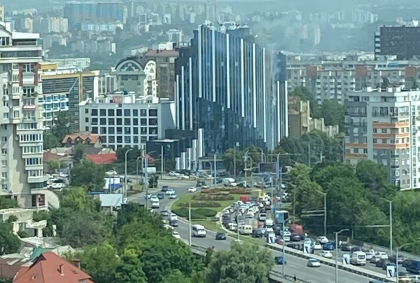 ULTIMA ORA. Incendiu in cladirea din sticla de langa Hotelul National - FOTO
