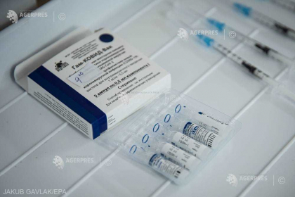 Vaccin Sputnik V: OMS gaseste probleme la un punct de productie, Kremlinul sustine ca sunt rezolvate