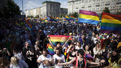 Ministrul educatiei din Polonia spune ca marsul LGBT pentru drepturi egale este „o insulta la adresa moralitatii publice” Ministrul educatiei din Polonia spune ca marsul LGBT pentru drepturi egale este „o insulta la adresa moralitatii publice”