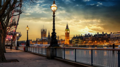 Romanii din Marea Britanie vor avea la dispozitie inca 28 de zile pentru a solicita statutul de rezident