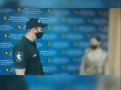 Un copil de 3 ani a fost gasit de politie in timp ce se plimba de unul singur pe o strada din capitalei. Ce spune mama micutului - VIDEO
