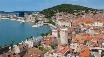 Un oras din Croatia isi vinde casele cu 60 de bani pentru a atrage noi locuitori. Ce conditii trebuie indeplinite Un oras din Croatia isi vinde casele cu 60 de bani pentru a atrage noi locuitori. Ce conditii trebuie indeplinite