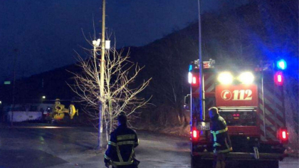 Tragedie intr-o familie de moldoveni stabilita in Germania. Copilul lor de trei ani a murit, dupa ce a cazut de la etajul 4 al unui bloc de locuit Tragedie intr-o familie de moldoveni stabilita in Germania. Copilul lor de trei ani a murit, dupa ce a cazut de la etajul 4 al unui bloc de locuit