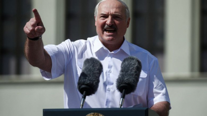 Lukasenko a ordonat inchiderea frontierei cu Ucraina. Liderul de la Minsk anunta dezmembrarea „celulelor teroriste” legate de Occident Lukasenko a ordonat inchiderea frontierei cu Ucraina. Liderul de la Minsk anunta dezmembrarea „celulelor teroriste” legate de Occident