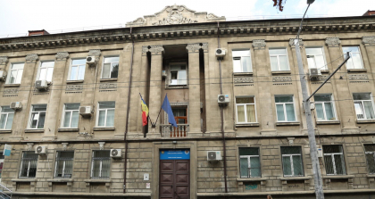 CEC solicita ca Ministerul de Externe si Ambasada Moldovei in Rusia sa explice retinerea lui Gheroghe Cavcaliuc. MAEIE: "O persoana avea interdictia de a intra in Rusia"- FOTO