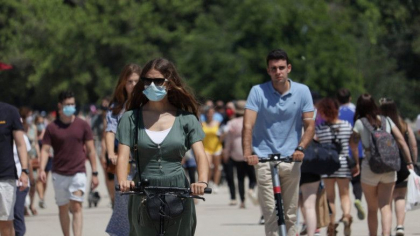 Purtarea mastii de protectie va deveni o optiune personala in Anglia Purtarea mastii de protectie va deveni o optiune personala in Anglia