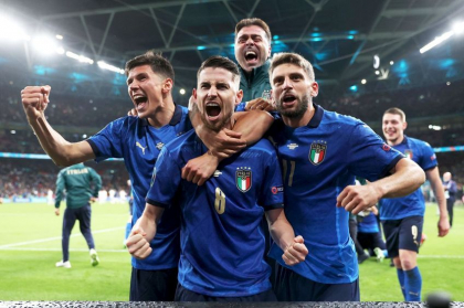 Italia este la un pas de titlul de campioana europeana la fotbal. Aseara Squadra Azzurra s-a calificat in marea finala a turneului - VIDEO