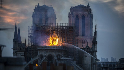 La peste doi ani de la incendiul de la Notre-Dame, poluarea cu pumb este inca peste limite. Primaria Parisului a fost data in judecata La peste doi ani de la incendiul de la Notre-Dame, poluarea cu pumb este inca peste limite. Primaria Parisului a fost data in judecata