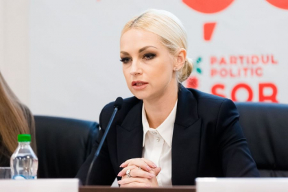 Vicepresedintele partidului SOR, Marina Tauber, voteaza: „Am facut tot posibilul ca sa vin de la inceputul zilei si sa-mi fac alegerea” - VIDEO