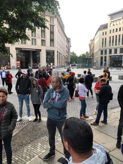 Diaspora s-a mobilizat si merge la vot. Cum au votat moldovenii din Germania - FOTO/VIDEO Diaspora s-a mobilizat si merge la vot. Cum au votat moldovenii din Germania - FOTO/VIDEO