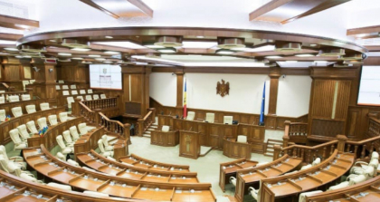 Pentru prima data in istoria Moldovei, 40 de femei vor fi in noul legislativ. Vezi lista viitoarelor deputate 