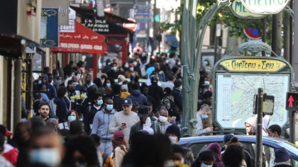 Franta trebuie sa ia masuri pentru a evita 20.000 de cazuri de contaminari pe zi, avertizeaza ministrul sanatatii francez Franta trebuie sa ia masuri pentru a evita 20.000 de cazuri de contaminari pe zi, avertizeaza ministrul sanatatii francez