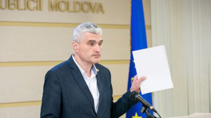 Alexandr Slusari despre plecarea PPDA din Parlament: "Ma bucur ca voi avea mai mult timp pentru familia mea" Alexandr Slusari despre plecarea PPDA din Parlament: "Ma bucur ca voi avea mai mult timp pentru familia mea"